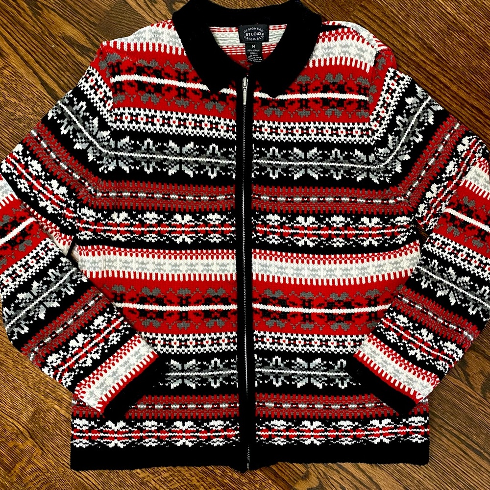 The softest zip up cardigan sweater with a festive Christmas print!